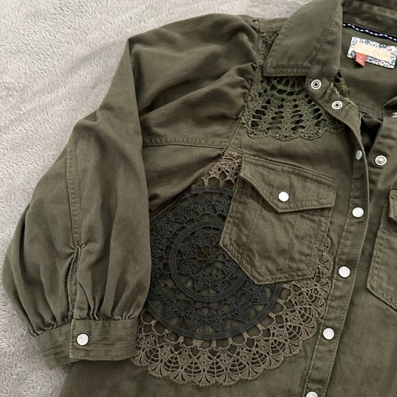 Pilcro Anthropologie Olive Green Eyelet Lace Button Down Shirt XS Blouse - Picture 2 of 7
